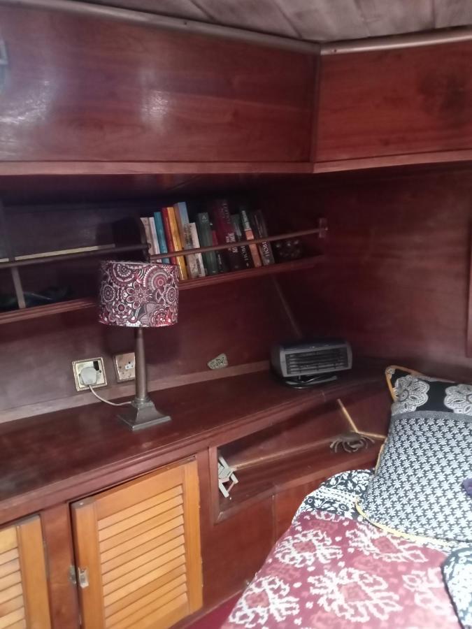 格吕桑 Bateau De Pirates酒店 外观 照片