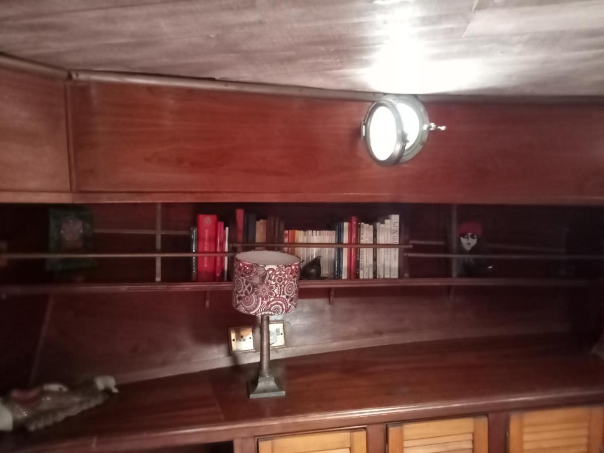 格吕桑 Bateau De Pirates酒店 外观 照片