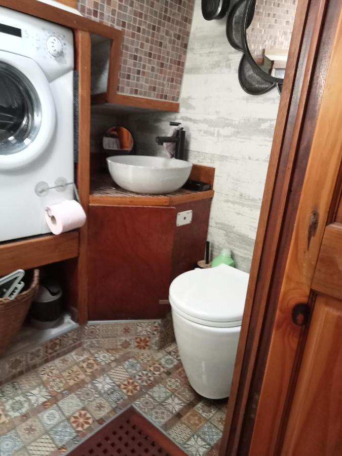 格吕桑 Bateau De Pirates酒店 外观 照片